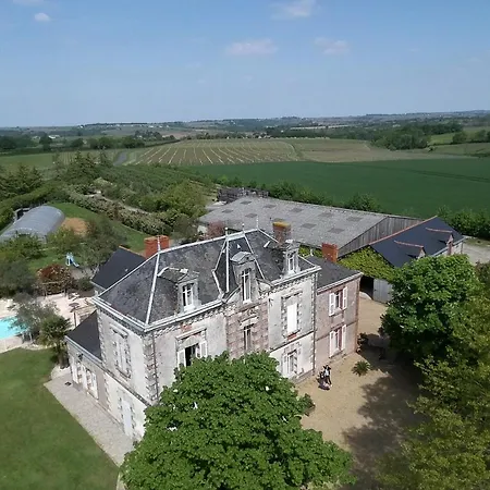 Villa Layon - Chambres D'Hotes *